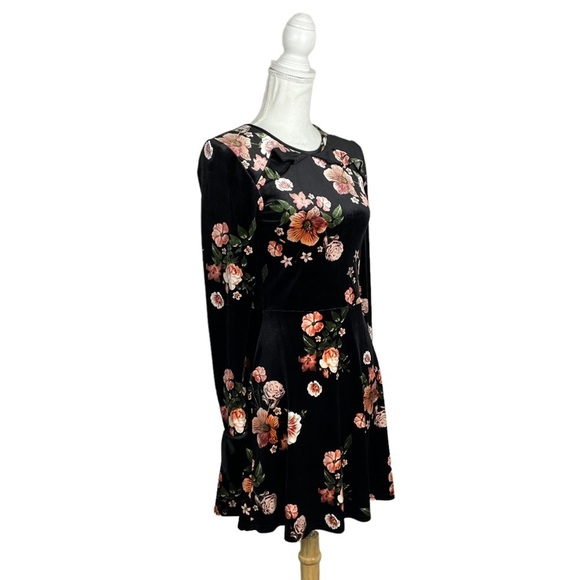 Topshop Velvet Flippy Dress Black Floral Dress Frill Neck Tie Wrist Long Sleeve - Picture 4 of 12
